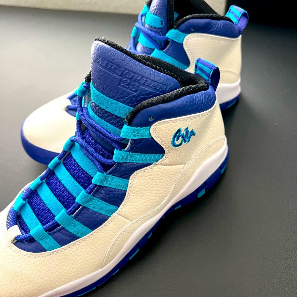 Kids Jordan 10 sneakers